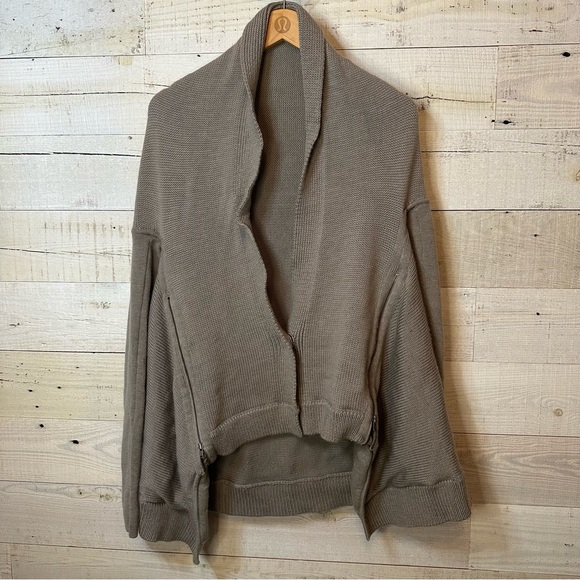 Lululemon Wrap It Up Sweater Heathered Storm Grey - Picture 4 of 10